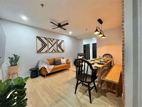 For Sale: AIC Grande Tower 3 bedroom Condo Unit with Parking .